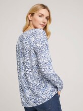 Gemusterte Bluse mit LENZING™ ECOVERO™ und V-Ausschnitt - Frauen - navy offwhite flower design Gemusterte Bluse mit LENZING™ ECOVERO™ und V-Ausschnitt - Frauen - navy offwhite flower design - 2 - TOM TAILOR