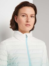 Lightweight Steppjacke mit Farbverlauf - Frauen - light pool blue Lightweight Steppjacke mit Farbverlauf - Frauen - light pool blue - 9 - TOM TAILOR