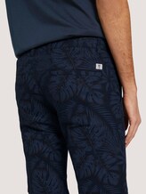Leinen Chino Slim Shorts mit Leinen - Männer - blue monstera leaf print Leinen Chino Slim Shorts mit Leinen - Männer - blue monstera leaf print - 10 - TOM TAILOR Denim