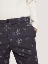 Chino Slim Shorts - Männer - navy shredded flower print Chino Slim Shorts - Männer - navy shredded flower print - 9 - TOM TAILOR Denim