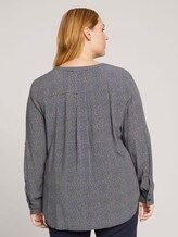 Curvy - Bluse mit LENZING™ ECOVERO™ und Faltendetail - Frauen - blue camel dot design Curvy - Bluse mit LENZING™ ECOVERO™ und Faltendetail - Frauen - blue camel dot design - 2 - My True Me