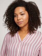 Curvy - Gestreifte Henleybluse mit LENZING™ ECOVERO™ - Frauen - light berry white stripe Curvy - Gestreifte Henleybluse mit LENZING™ ECOVERO™ - Frauen - light berry white stripe - 9 - My True Me