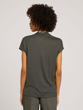 Lyocell T-Shirt mit V-Ausschnitt - Frauen - deep leaf green Lyocell T-Shirt mit V-Ausschnitt - Frauen - deep leaf green - 2 - Mine to five