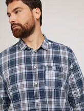 Kariertes Hemd mit Brusttasche - Männer - indigo washed check Kariertes Hemd mit Brusttasche - Männer - indigo washed check - 9 - Men Plus