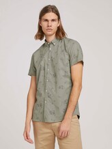 Gemustertes Kurzarmhemd - Männer - olive shredded flower print Gemustertes Kurzarmhemd - Männer - olive shredded flower print - 1 - TOM TAILOR Denim