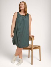 Curvy - Ärmelloses kurzes Kleid - Frauen - washed jasper green Curvy - Ärmelloses kurzes Kleid - Frauen - washed jasper green - 5 - My True Me