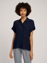 Short-sleeved shirt blouse with a chest pocket - Women - Sky Captain Blue Short-sleeved shirt blouse with a chest pocket - Women - Sky Captain Blue - 1 - Mine to five
