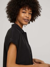 Short-sleeved shirt blouse with a chest pocket - Women - deep black Short-sleeved shirt blouse with a chest pocket - Women - deep black - 9 - Mine to five