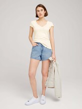 T-Shirt mit Wellensaumkante - Frauen - soft creme beige T-Shirt mit Wellensaumkante - Frauen - soft creme beige - 3 - TOM TAILOR Denim