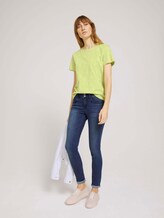 Gemustertes T-Shirt mit Bio-Baumwolle - Frauen - celery white leaves design Gemustertes T-Shirt mit Bio-Baumwolle - Frauen - celery white leaves design - 3 - TOM TAILOR
