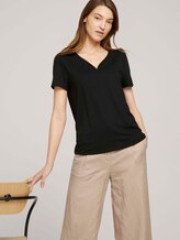 T-Shirt mit V-Ausschnitt - Frauen - deep black T-Shirt mit V-Ausschnitt - Frauen - deep black - 5 - TOM TAILOR