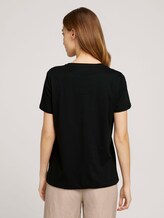 Gemustertes T-Shirt mit TENCEL™ - Frauen - deep black Gemustertes T-Shirt mit TENCEL™ - Frauen - deep black - 2 - TOM TAILOR