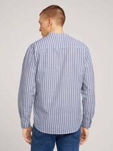 Gestreiftes Stehkragen Hemd - Männer - white base navy stripe Gestreiftes Stehkragen Hemd - Männer - white base navy stripe - 2 - TOM TAILOR