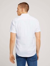 Strukturiertes Kurzarmhemd mit Bio-Baumwolle - Männer - White Strukturiertes Kurzarmhemd mit Bio-Baumwolle - Männer - White - 2 - TOM TAILOR