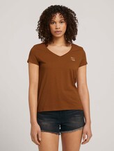Besticktes T-Shirt mit Bio-Baumwolle - Frauen - amber brown Besticktes T-Shirt mit Bio-Baumwolle - Frauen - amber brown - 1 - TOM TAILOR Denim