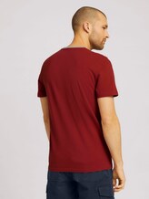 T-Shirt mit Logo Stickerei - Männer - chili oil red T-Shirt mit Logo Stickerei - Männer - chili oil red - 2 - TOM TAILOR