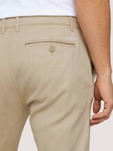 Regular Chino Hose mit Bio-Baumwolle - Männer - sandy dust beige Regular Chino Hose mit Bio-Baumwolle - Männer - sandy dust beige - 10 - TOM TAILOR