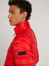 Gesteppte Lightweight Jacke mit recyceltem Polyamid - Männer - blood orange Gesteppte Lightweight Jacke mit recyceltem Polyamid - Männer - blood orange - 9 - TOM TAILOR Denim