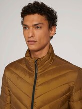 Gesteppte Lightweight Jacke mit recyceltem Polyamid - Männer - deep cognac Gesteppte Lightweight Jacke mit recyceltem Polyamid - Männer - deep cognac - 9 - TOM TAILOR Denim