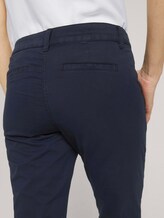 Tapered Relaxed Caprihose mit Knopfleiste - Frauen - Sky Captain Blue Tapered Relaxed Caprihose mit Knopfleiste - Frauen - Sky Captain Blue - 9 - TOM TAILOR