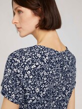 Kurzarmbluse mit Reißverschluss - Frauen - blue flower print Kurzarmbluse mit Reißverschluss - Frauen - blue flower print - 9 - TOM TAILOR Denim