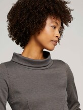 Patterned dress with a turtleneck - Women - navy beige houndstooth Patterned dress with a turtleneck - Women - navy beige houndstooth - 9 - TOM TAILOR