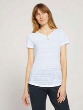 T-Shirt mit Strukturmuster - Frauen - Whisper White T-Shirt mit Strukturmuster - Frauen - Whisper White - 1 - TOM TAILOR