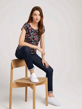 Patterned LenzingTM EcoVeroTM short-sleeved blouse - Women - navy flower paisley design Patterned LenzingTM EcoVeroTM short-sleeved blouse - Women - navy flower paisley design - 3 - TOM TAILOR