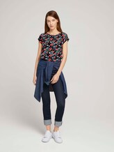 Patterned LenzingTM EcoVeroTM short-sleeved blouse - Women - navy flower paisley design Patterned LenzingTM EcoVeroTM short-sleeved blouse - Women - navy flower paisley design - 5 - TOM TAILOR