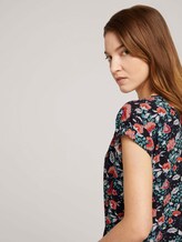 Patterned LenzingTM EcoVeroTM short-sleeved blouse - Women - navy flower paisley design Patterned LenzingTM EcoVeroTM short-sleeved blouse - Women - navy flower paisley design - 9 - TOM TAILOR