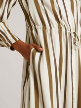 Lange blousejurk met patroon - Vrouwen - green beige stripe Lange blousejurk met patroon - Vrouwen - green beige stripe - 9 - Mine to five
