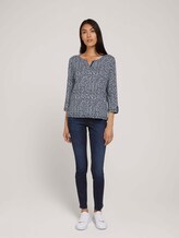 Gemustertes Henleyshirt mit Bio-Baumwolle - Frauen - blue offwhite minimal Gemustertes Henleyshirt mit Bio-Baumwolle - Frauen - blue offwhite minimal - 3 - TOM TAILOR