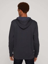 Strukturierter Hoodie mit Kängurutasche aus nachhaltiger Baumwolle - Männer - dark triangle structure print Strukturierter Hoodie mit Kängurutasche aus nachhaltiger Baumwolle - Männer - dark triangle structure print - 2 - TOM TAILOR Denim