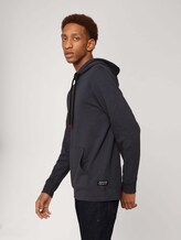 Strukturierter Hoodie mit Kängurutasche aus nachhaltiger Baumwolle - Männer - dark triangle structure print Strukturierter Hoodie mit Kängurutasche aus nachhaltiger Baumwolle - Männer - dark triangle structure print - 5 - TOM TAILOR Denim