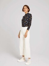 Gemusterte Bluse mit Kragen Detail - Frauen - black blue flower print Gemusterte Bluse mit Kragen Detail - Frauen - black blue flower print - 3 - TOM TAILOR Denim