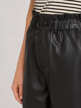 Shorts aus Kunstleder - Frauen - deep black Shorts aus Kunstleder - Frauen - deep black - 10 - TOM TAILOR Denim