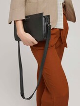 Marina Umhängetasche mit geometrischem Muster - Frauen - schwarz / black Marina Umhängetasche mit geometrischem Muster - Frauen - schwarz / black - 5 - TOM TAILOR
