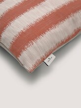 Gestreifte Kissenhülle - unisex - rust red Gestreifte Kissenhülle - unisex - rust red - 9 - TOM TAILOR