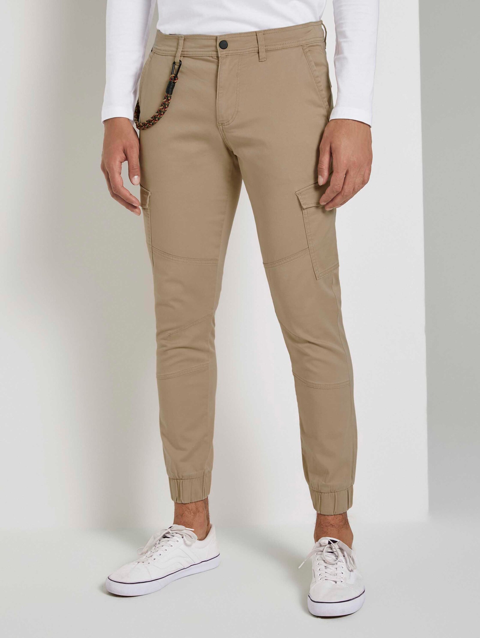 Cargohose im Joggerfit (beige) - von TOM TAILOR Denim