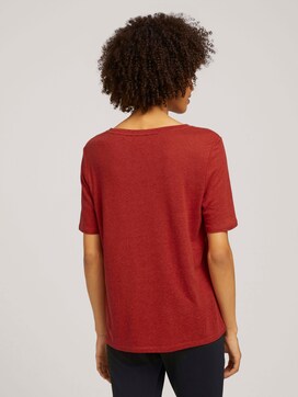 Linen t-shirt with a V-neckline - 2 - Mine to five