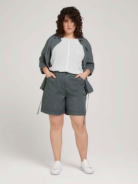 Plus - Relaxed Bermuda Shorts - 3 - My True Me