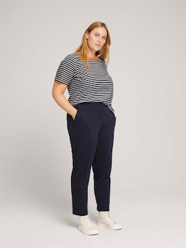 Fabric trousers with pleats - 3 - My True Me