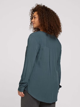 Curvy - patterned blouse in flowing viscose - 2 - My True Me