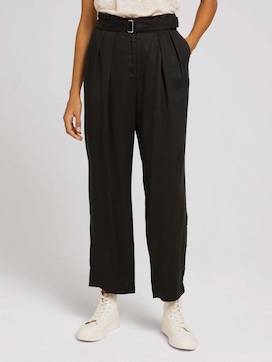 Pleated trousers with a belt - 1 - Mine to five