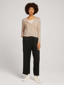 Pleated trousers with a belt - 3 - Mine to five