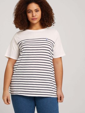 Plus - a striped organic cotton t-shirt - 5 - My True Me