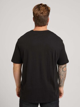 Basic T-Shirt - 2 - Men Plus