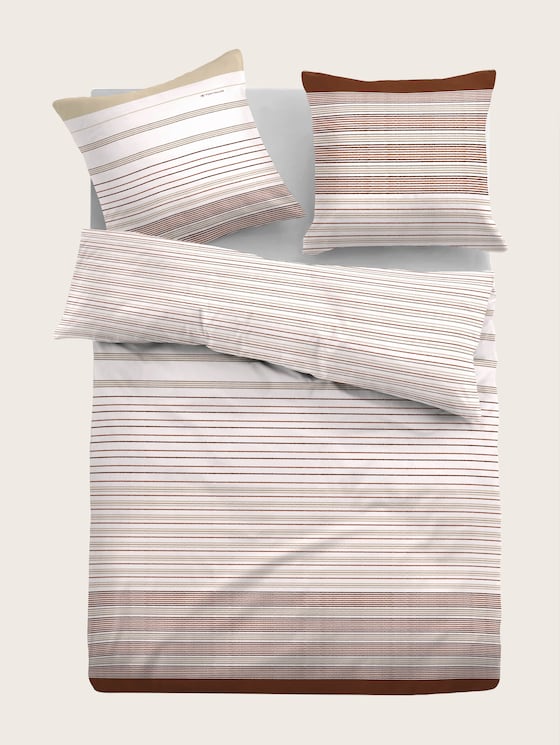Linon bed linen with a striped pattern