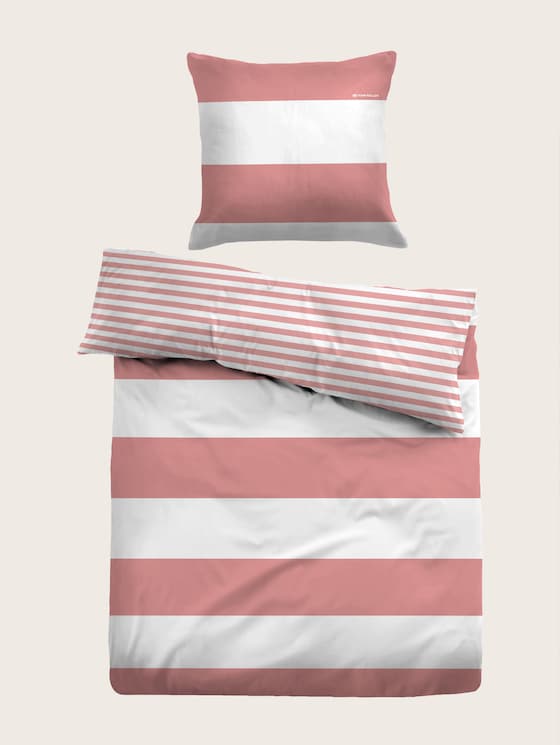 Striped bed linen