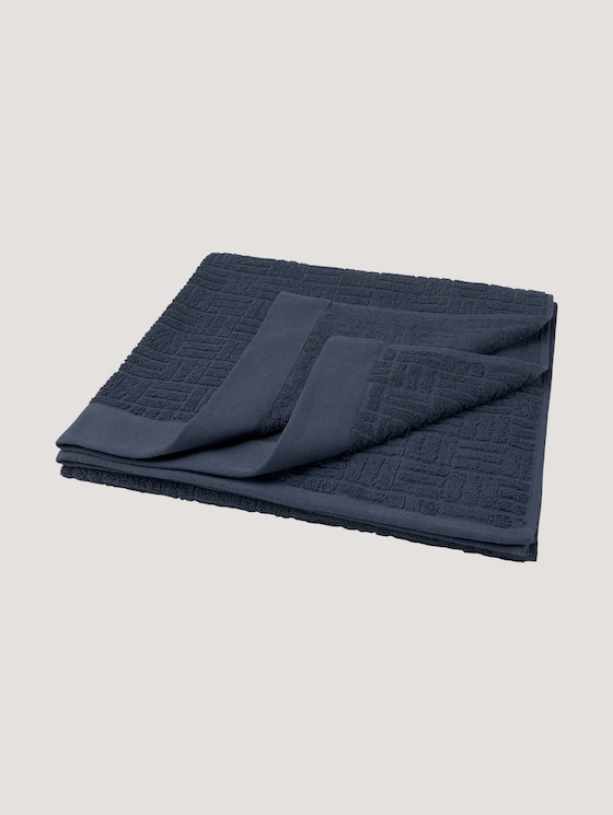 patterned towel
